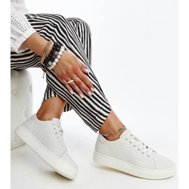 Tênis de couro bege 1