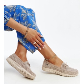 Mocassins de couro bege com laço castanho 1