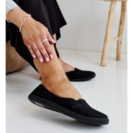 Tênis preto Wordana slip-on 1