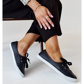 Tênis slip-on azul marinho em couro ecológico Knudsen 1