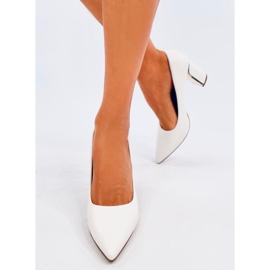 Laurents Sapatos de salto agulha branco 1