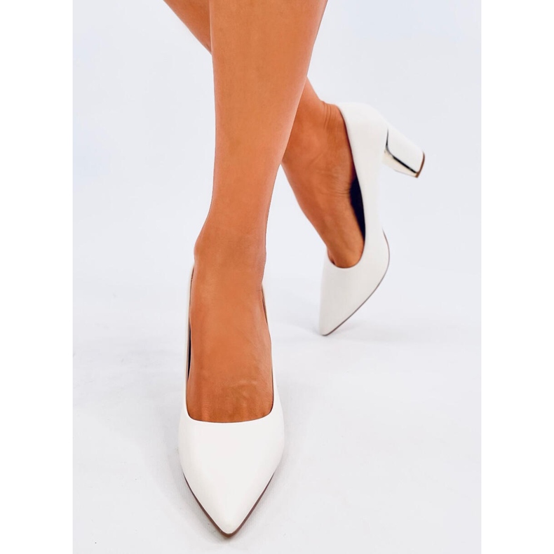 Laurents Sapatos de salto agulha branco 1