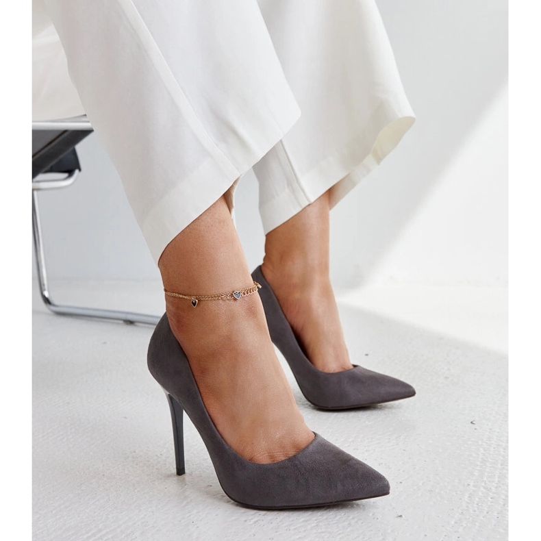 Salto alto cinza escuro com inserção de couro Amedie 1