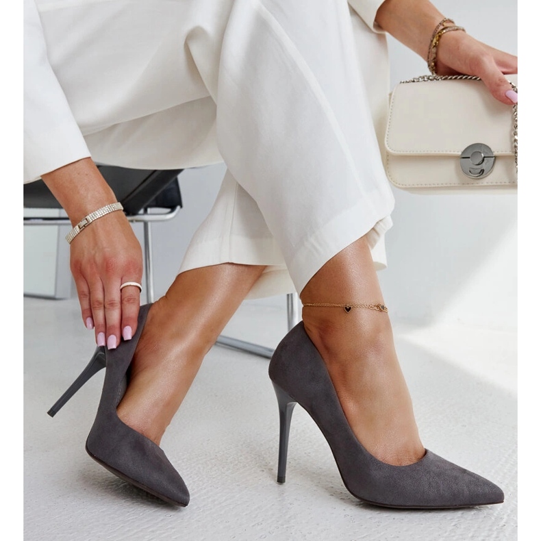 Salto alto cinza escuro com inserção de couro Amedie 2