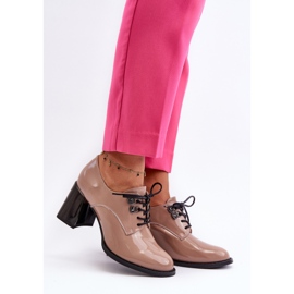 Vinceza Sapatos femininos bege Nelione de salto alto envernizado 2