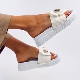 Brandis Chinelos de ursinho dourado branco 1