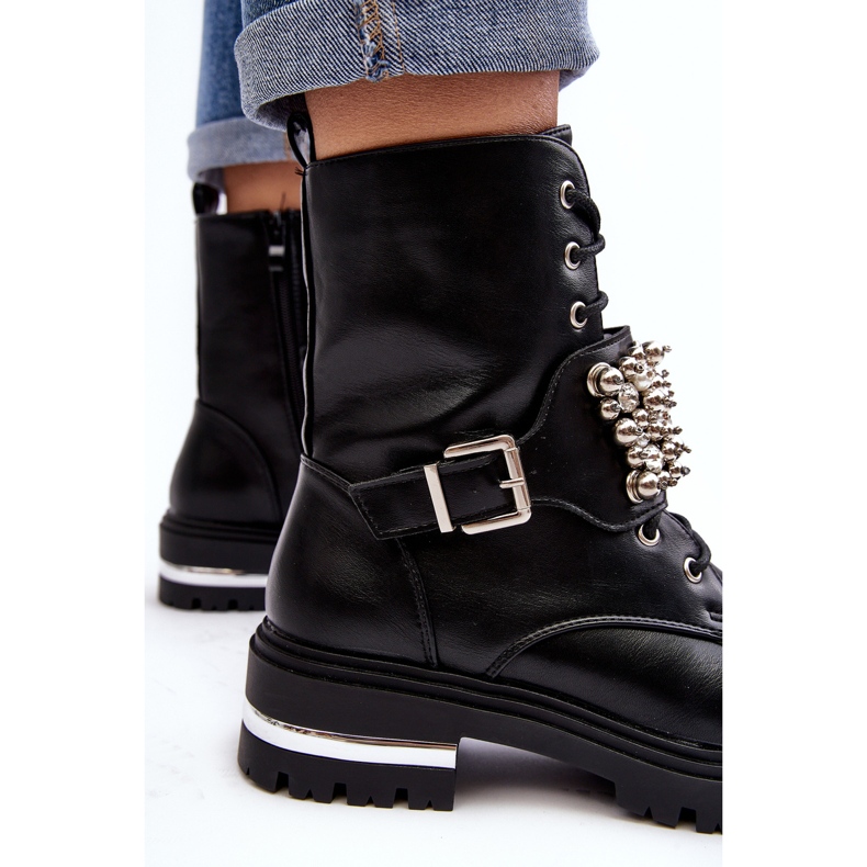 Botins femininos isolados para trabalho com decoração preta Lennen preto 2