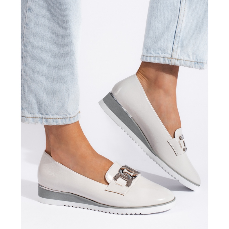 Goodin Senhores das mulheres brancas na plataforma branco 1