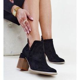 Botas assimétricas isoladas pretas com bloco Vanja preto 1