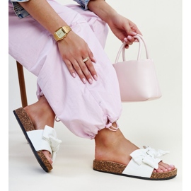 Chinelos brancos com sola de cortiça e laço Petresa 1