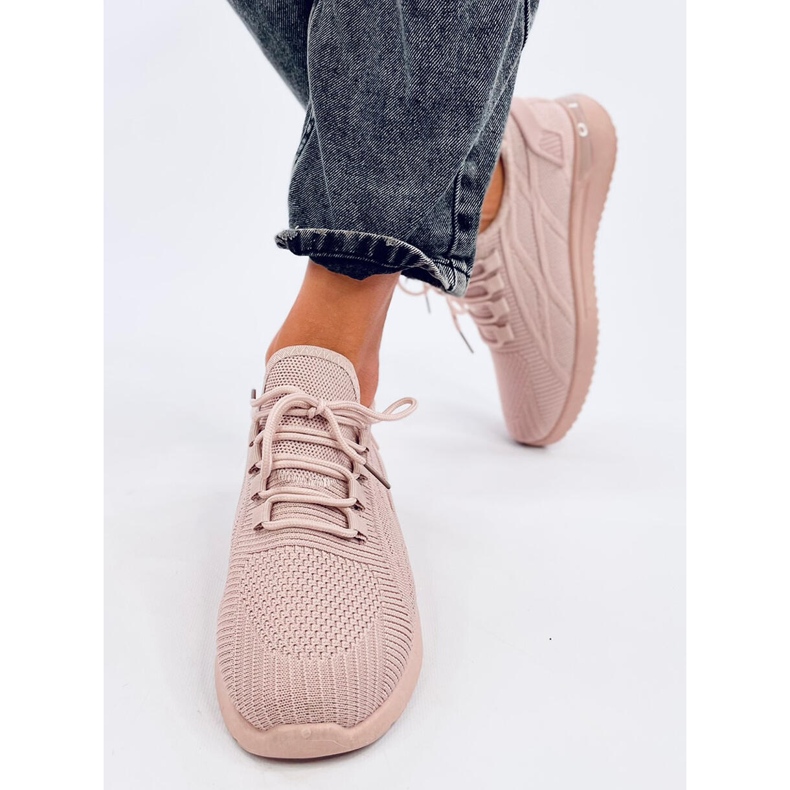 Calçado desportivo com meia rosa Guelfi 1