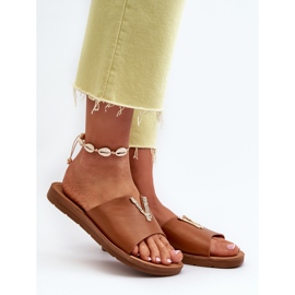 Chinelos femininos com sola plana e decoração, couro ecológico, marrom Makia 2