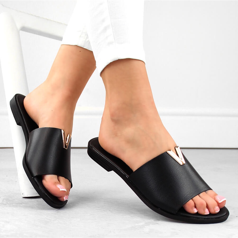 Chinelos de salto baixo femininos negros eVento 7736 preto 1