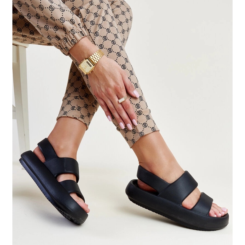 Sandálias Attiana pretas preto 1