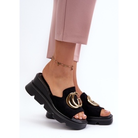 Vinceza Chinelos Femininos em Camurça Ecológica em Cunha e Plataforma com Decoração Dourada, Preto Iaria 2