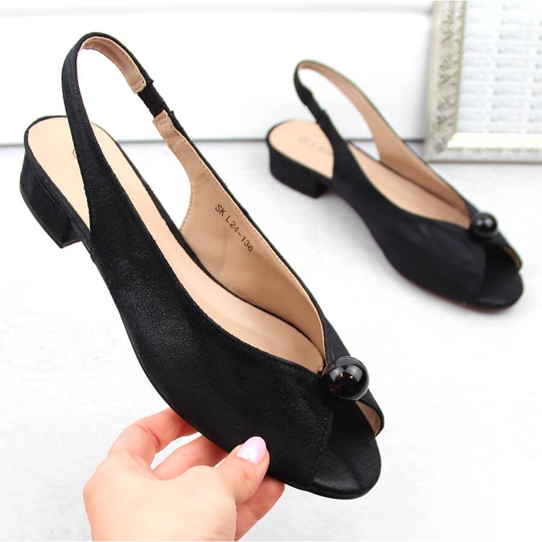 Sandálias femininas de salto baixo, pretas, T.Sokolski 136 preto 1