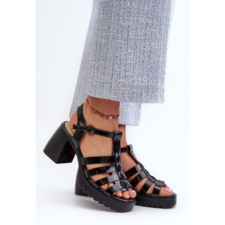 Vinceza Sandálias femininas de couro envernizado com salto alto, Preto Aninifer 2