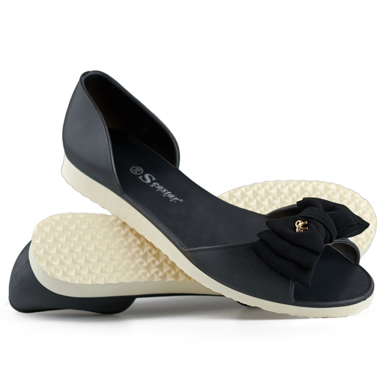 Sapatilhas abertas pretas claras com laço preto 1 Sapatilhas abertas pretas claras com laço preto 1