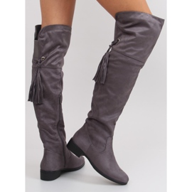 Botas mosqueteiras cinzentas com franjas cinza 1