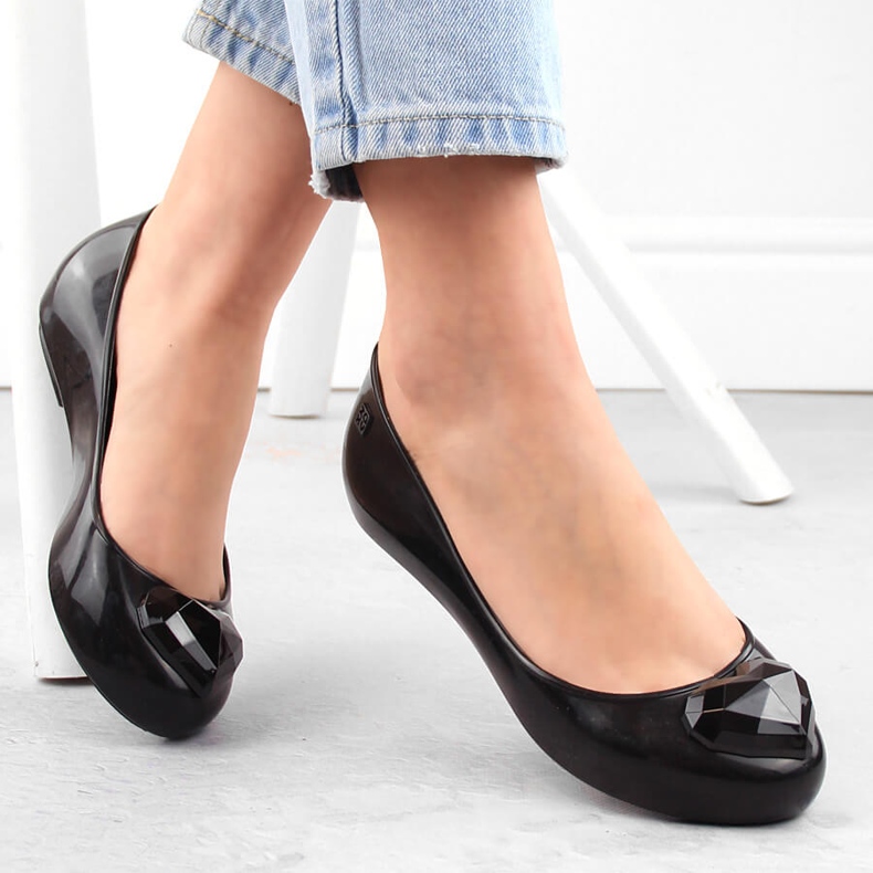 Sapatilhas pretas elásticas, confortáveis ​​e perfumadas Zaxy NN285011 preto 1