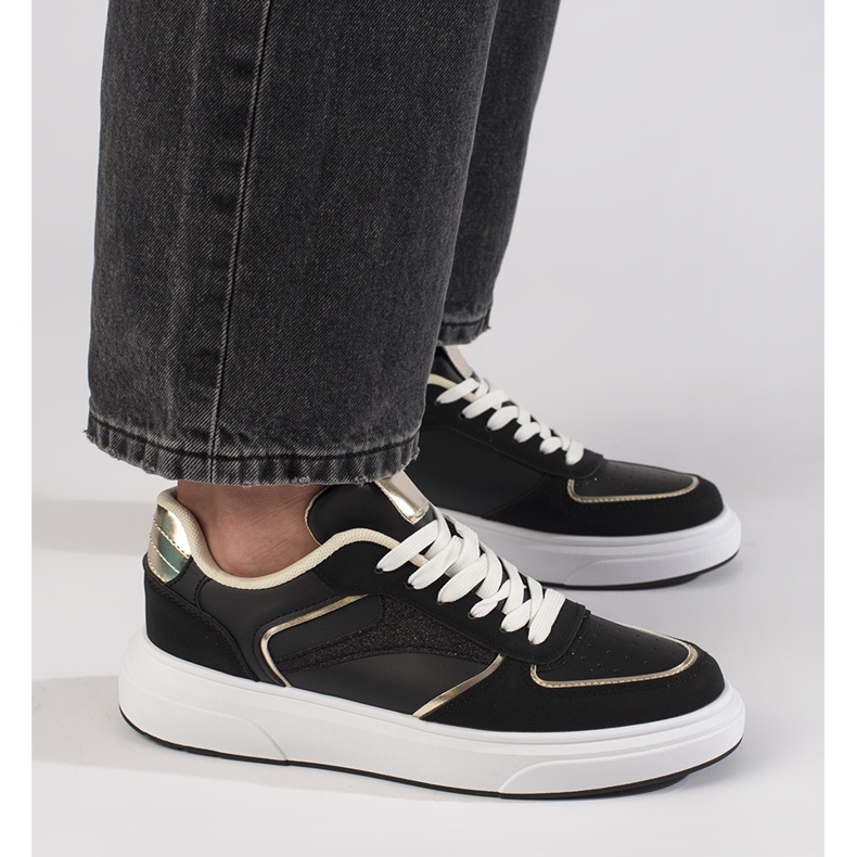 Tênis pretos femininos 2