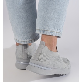 Calçado desportivo cinza slip-on 2