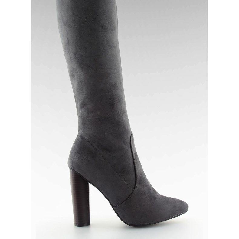 Botas femininas de cano alto com biqueira amendoada cinza 1 Botas femininas de cano alto com biqueira amendoada cinza 1