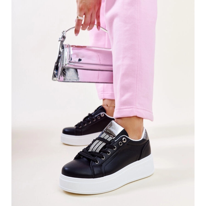 Tênis preto e prateado com strass Maurizia 1