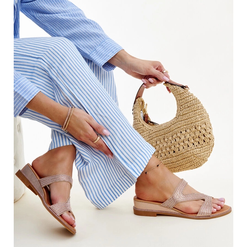 Chinelos rosa com cunha baixa da Asker 1