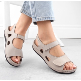 Sandálias femininas de couro com velcro cinza claro T.Sokolski L24-158 1