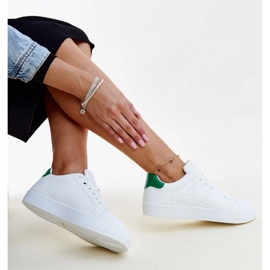 Tênis Akila branco e verde 1