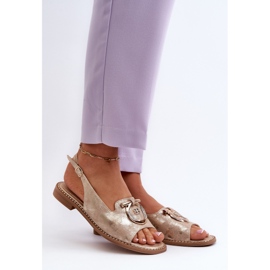 Sandálias femininas elegantes com decoração dourada em salto baixo, ouro S.Barski KV27-053 dourado 2