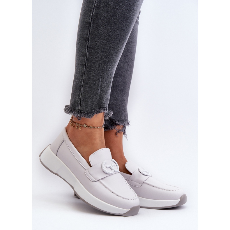 Mocassins femininos de couro com plataforma cinza claro S.Barski LR490 2