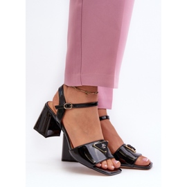 S.Barski Sandálias elegantes de couro envernizado com salto alto preto D&amp;A MR38-660 2