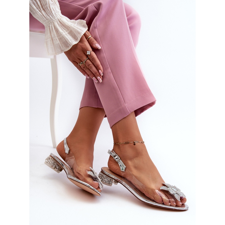 S.Barski Sandálias transparentes de salto baixo com decoração prateada D&A MR38-383 prata 1 S.Barski Sandálias transparentes de salto baixo com decoração prateada D&A MR38-383 prata 1