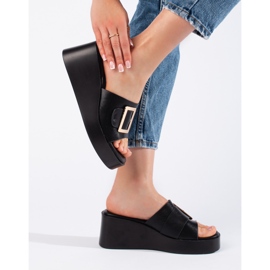 Chinelos de cunha de mulher negra preto 2