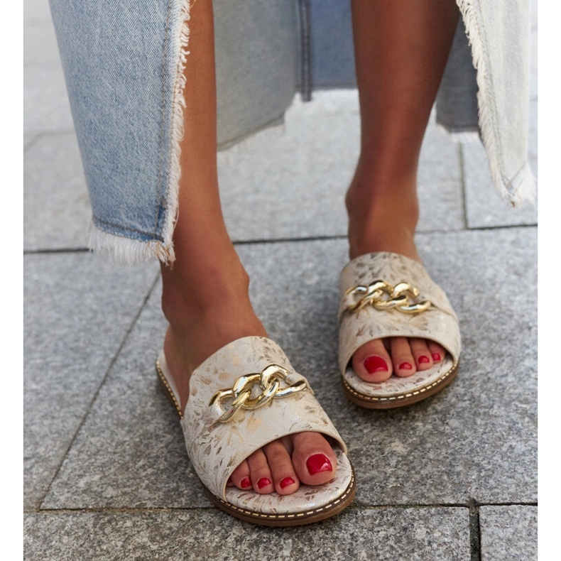 Chinelos Ranime com inserção de couro bege 1