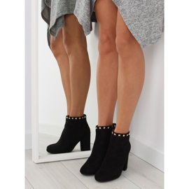 Botas pretas de salto alto com tachas pretas preto 2