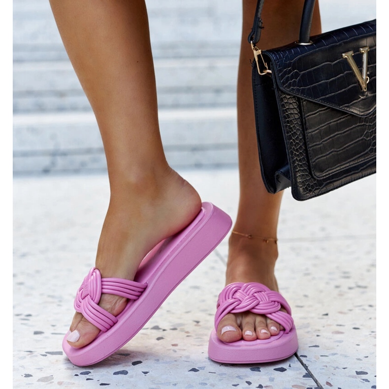 Chinelos de borracha rosa escuro da Ferrei 2