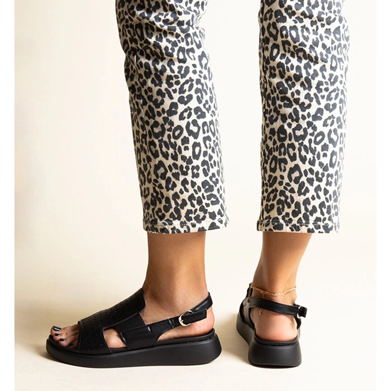 Sandálias pretas com parte superior perfurada Imogne preto 1