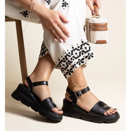 Sandálias de cunha pretas feitas de couro ecológico Maddison preto 2