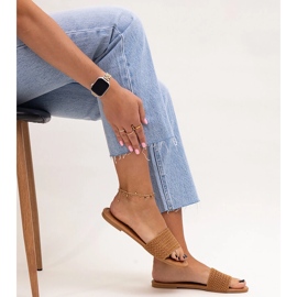 Chinelos Marika bordados em marrom castanho 1