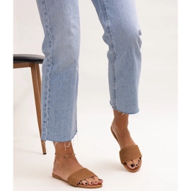 Chinelos Marika bordados em marrom castanho 2