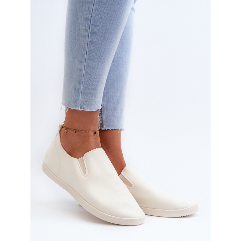 Tênis feminino slip-on bege Lovinia 2