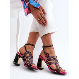 S.Barski Sandálias femininas decoradas com salto alto D&amp;A CR952 pretas preto 1