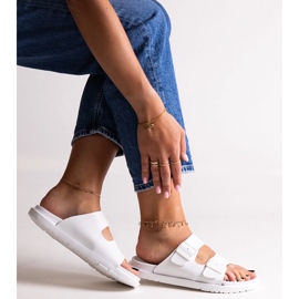 Chinelos Big Star NN274A751 brancos 1