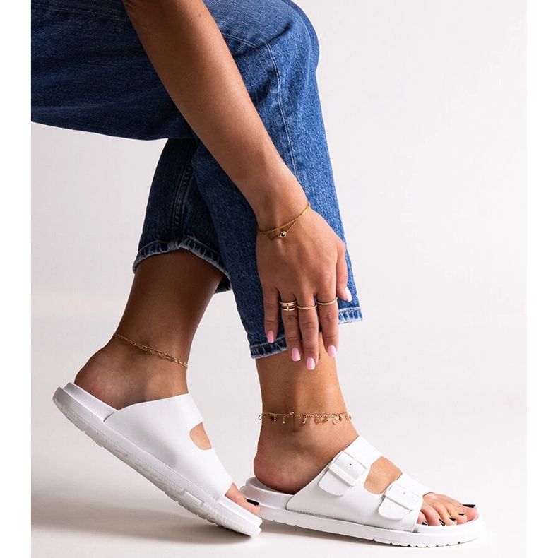 Chinelos Big Star NN274A751 brancos 1