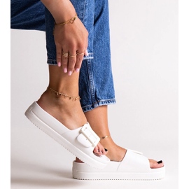 Chinelos Big Star NN274A661 brancos 1