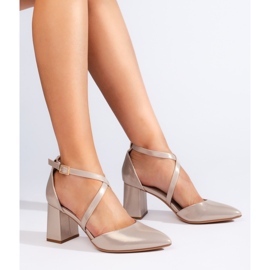 Sapatos dourados femininos Sergio Leone 1