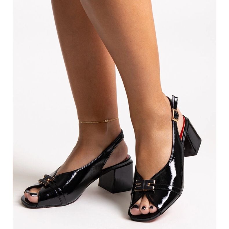 Sandálias pretas com palmilha em couro Totana preto 1